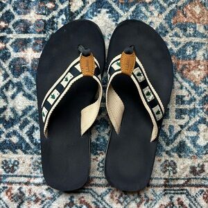 Ll bean flip flops